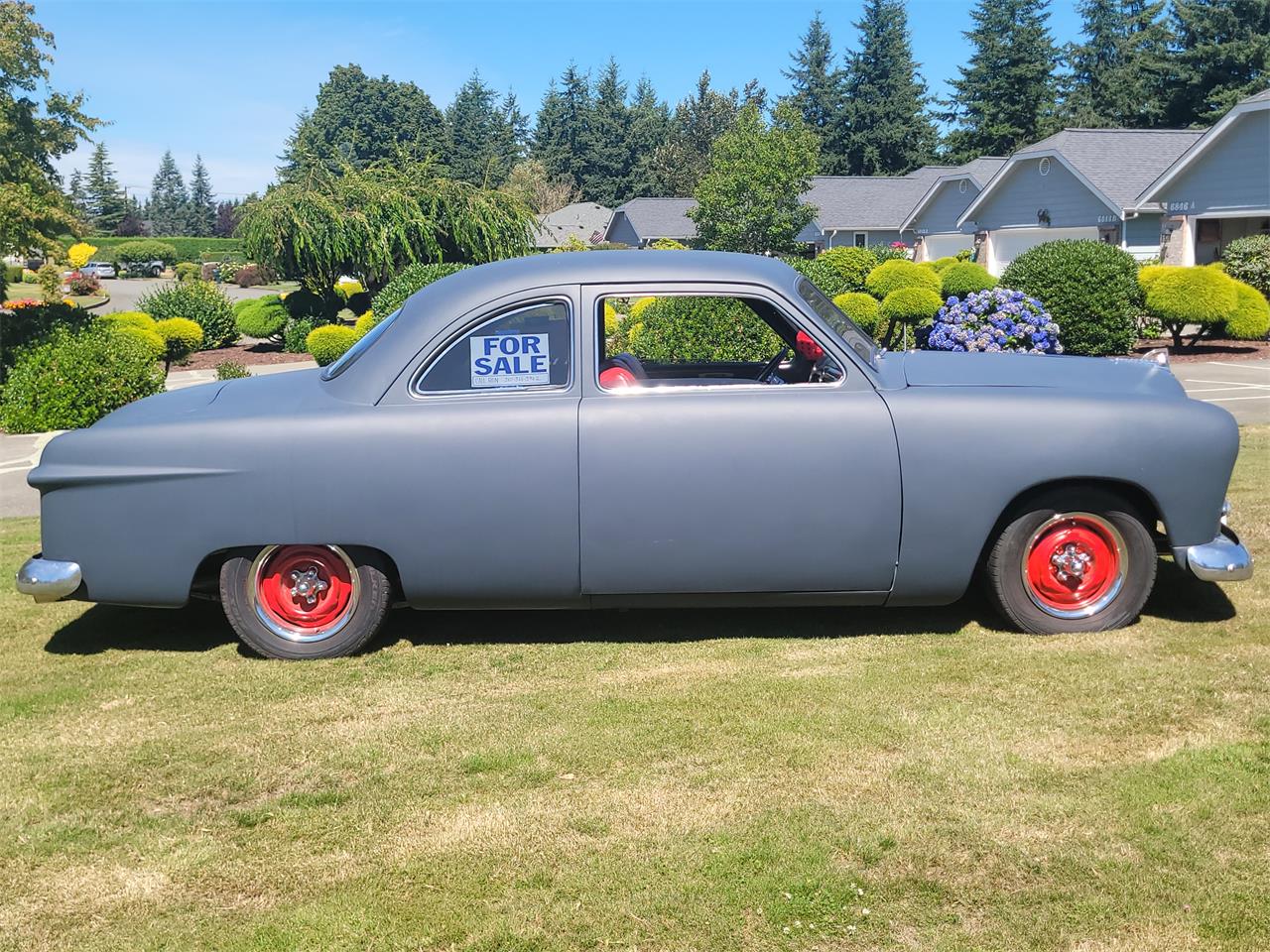 Ford-Coupe-1949-Primer-Red-and-Black-4