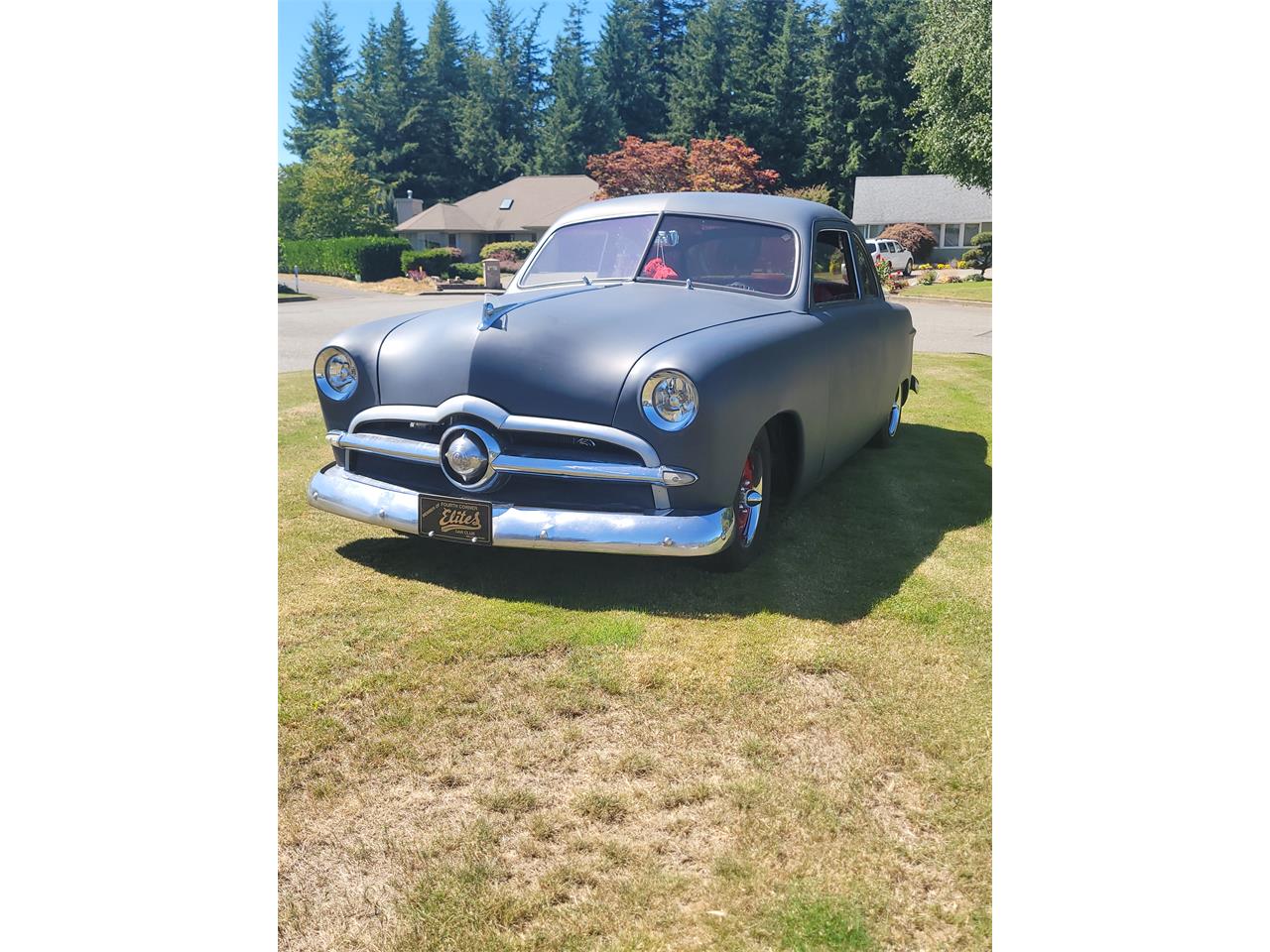 Ford-Coupe-1949-Primer-Red-and-Black-6