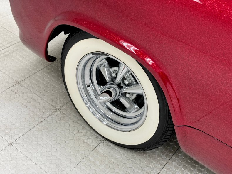 Ford-Crestline-1953-Metalflake-Red-Black-20
