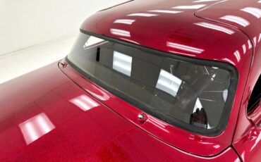 Ford-Crestline-1953-Metalflake-Red-Black-22