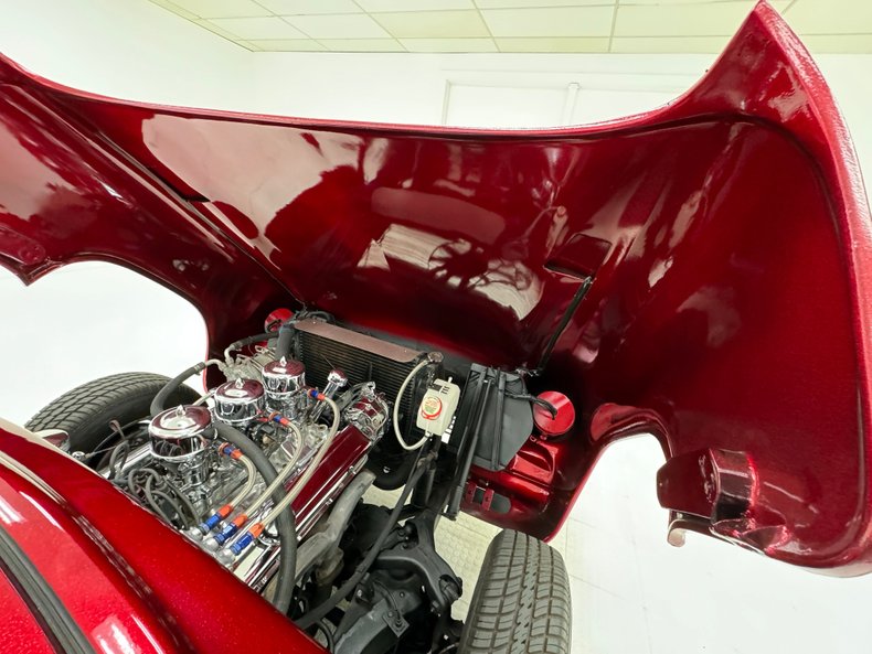 Ford-Crestline-1953-Metalflake-Red-Black-29
