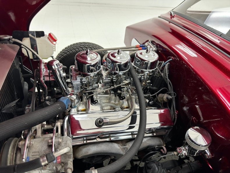 Ford-Crestline-1953-Metalflake-Red-Black-31