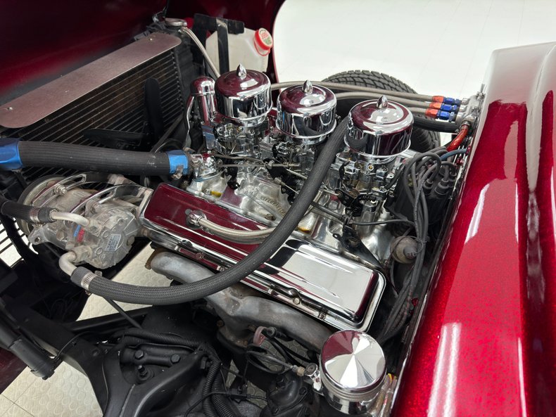 Ford-Crestline-1953-Metalflake-Red-Black-32