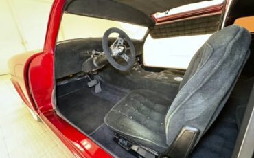 Ford-Crestline-1953-Metalflake-Red-Black-37