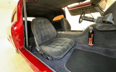 Ford-Crestline-1953-Metalflake-Red-Black-39