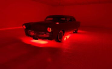 Ford-Crestline-1953-Metalflake-Red-Black-8