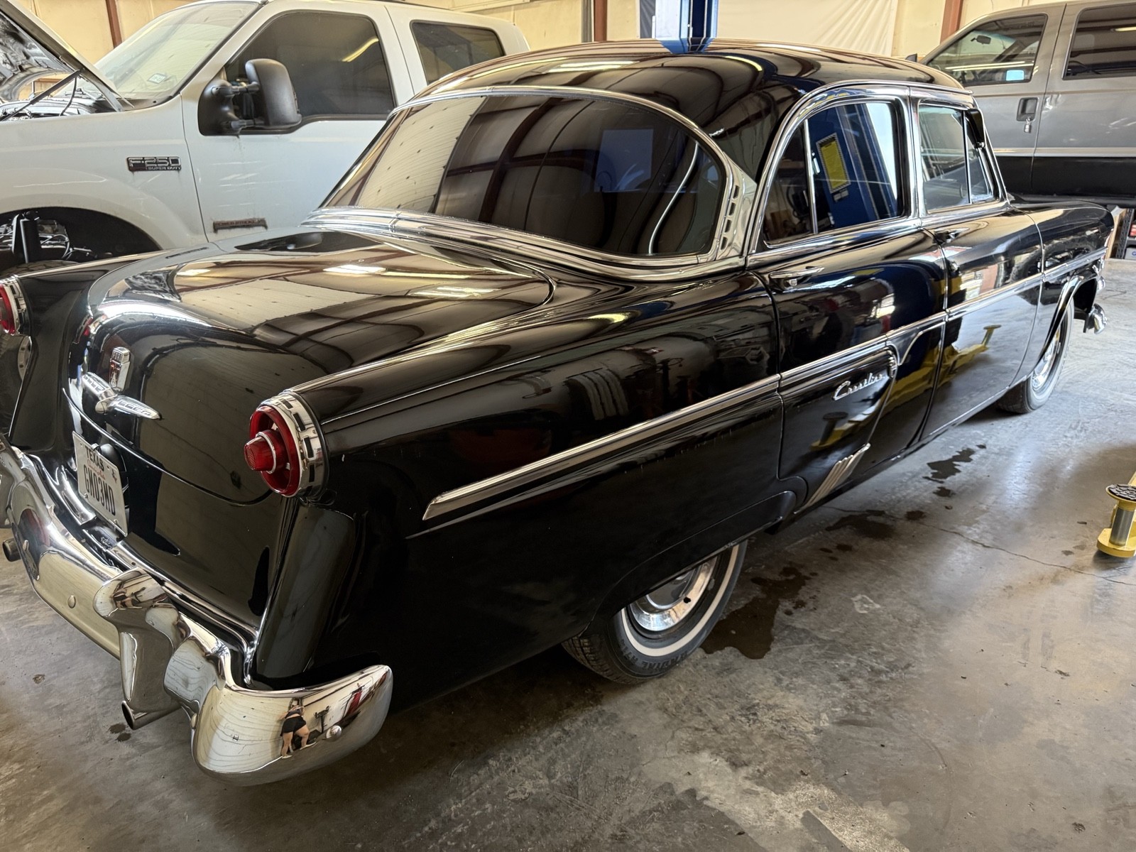 Ford-Crestline-1954-2