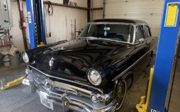 Ford-Crestline-1954