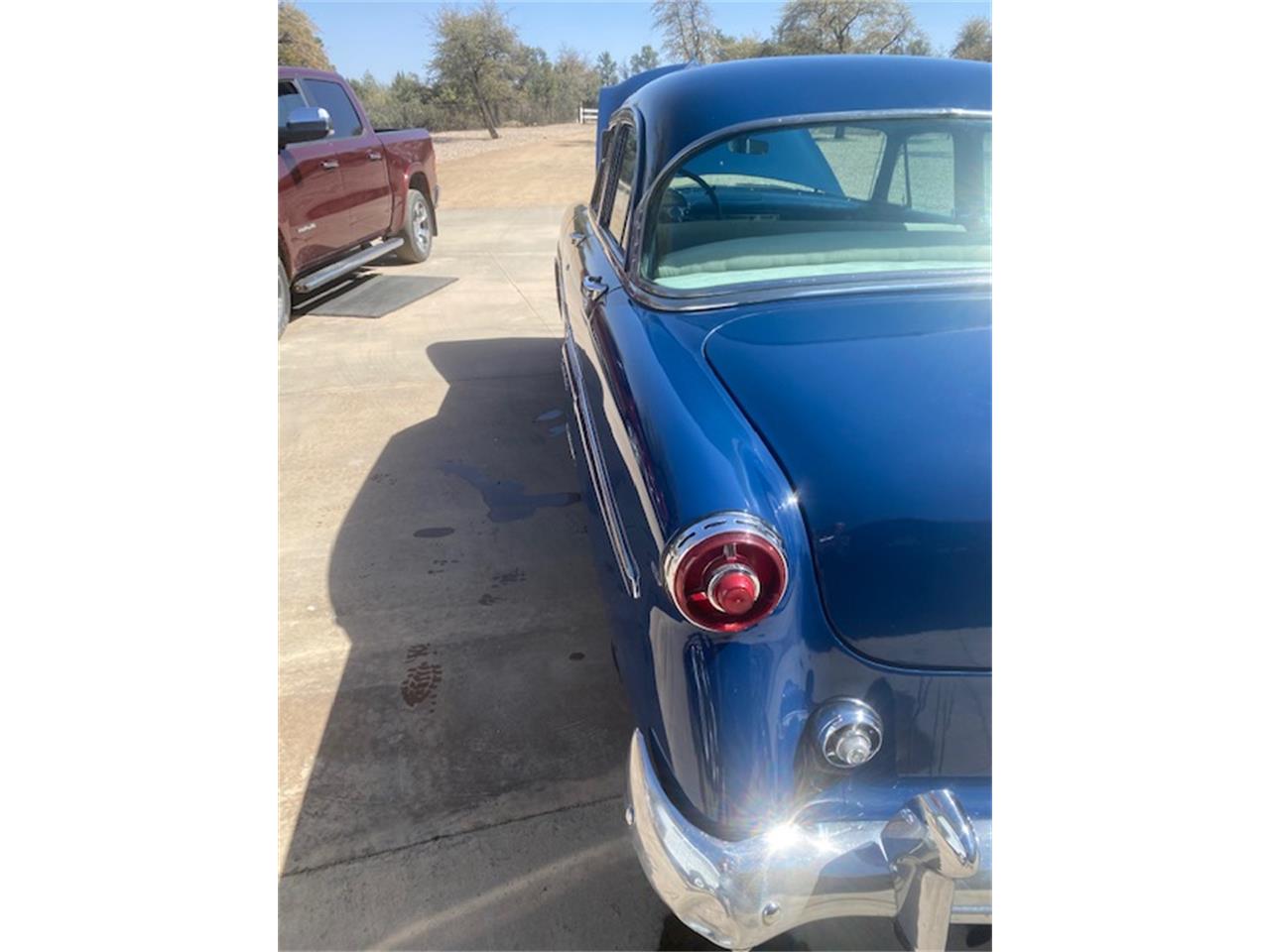 Ford-Crestline-1954-Navy-Blue-Tan-18