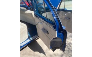 Ford-Crestline-1954-Navy-Blue-Tan-30