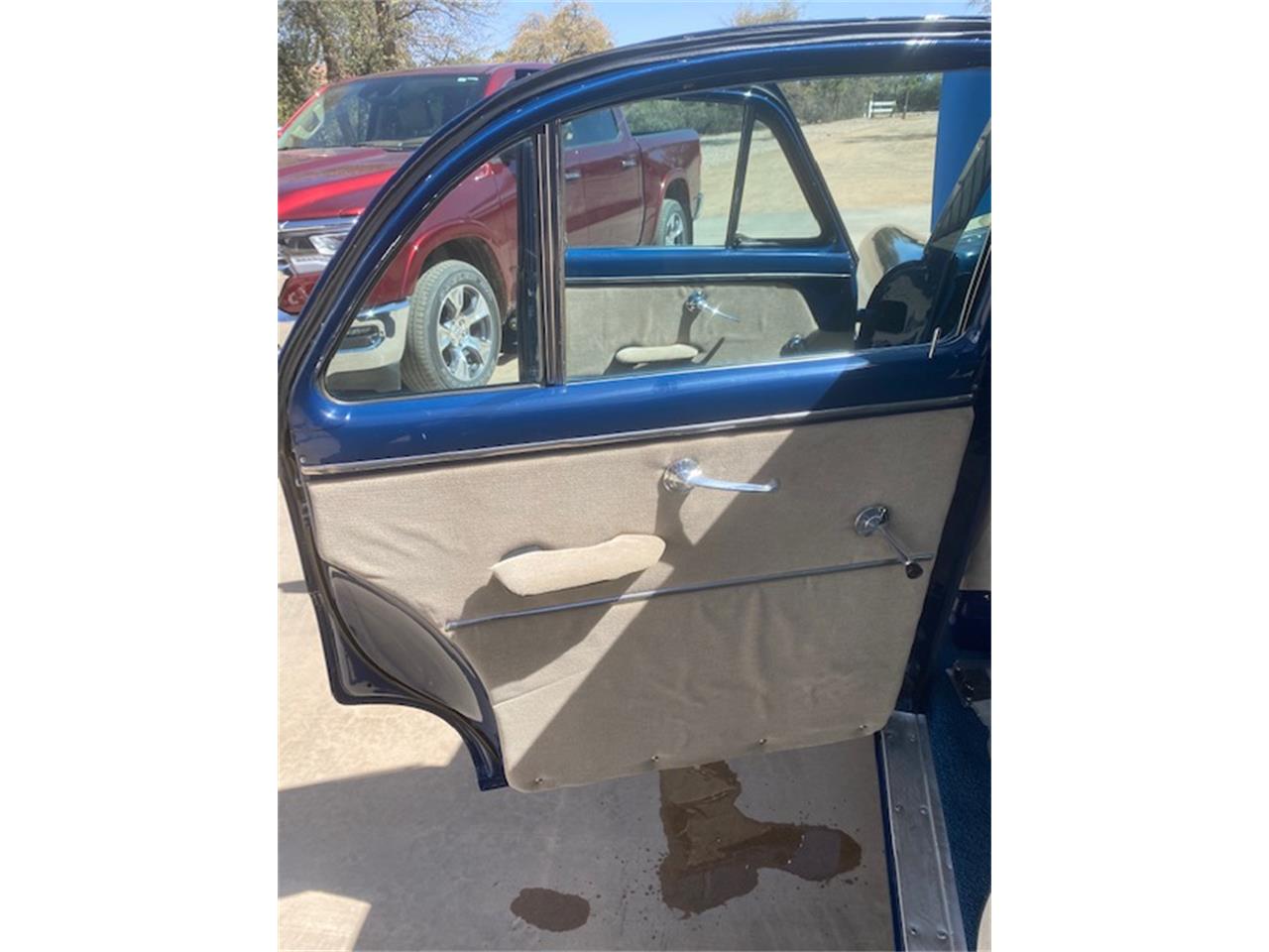 Ford-Crestline-1954-Navy-Blue-Tan-31