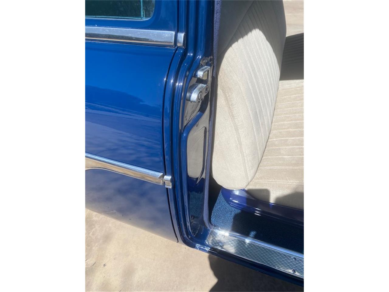 Ford-Crestline-1954-Navy-Blue-Tan-34