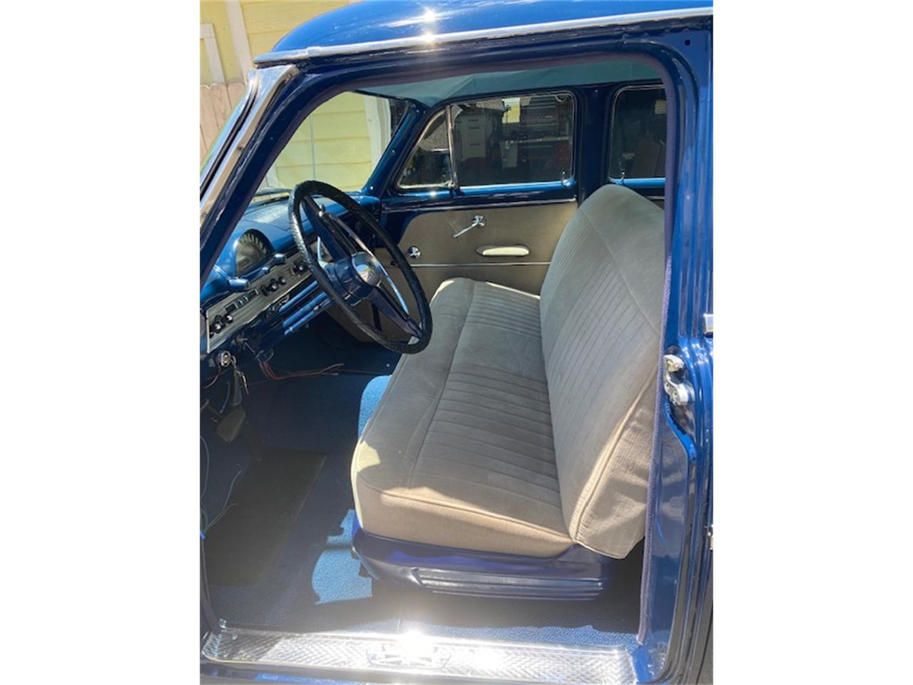 Ford-Crestline-1954-Navy-Blue-Tan-40