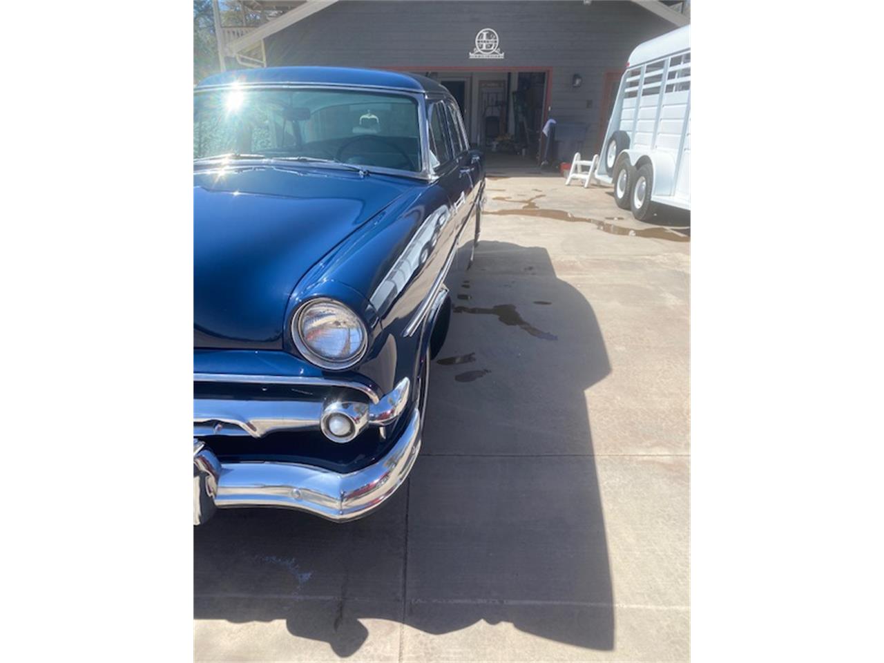 Ford-Crestline-1954-Navy-Blue-Tan-5
