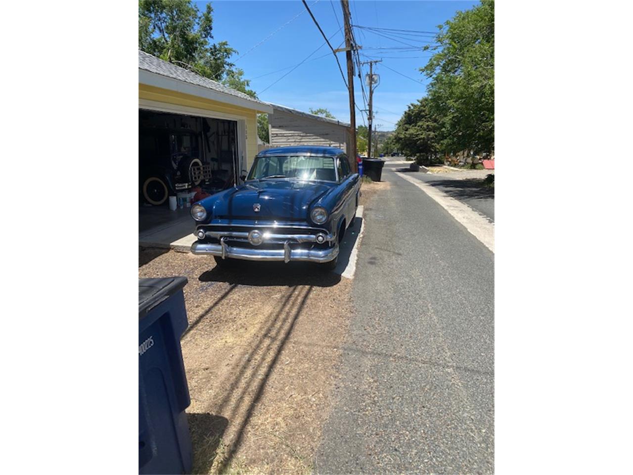 Ford-Crestline-1954-Navy-Blue-Tan-8