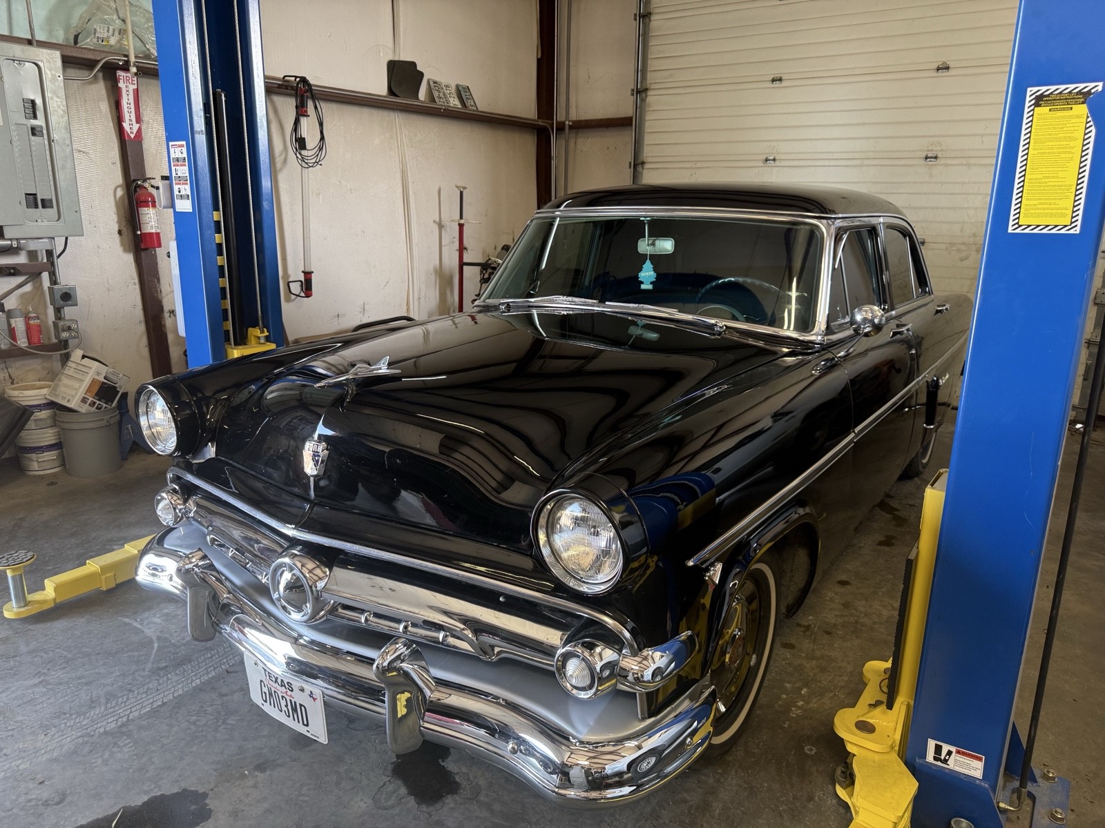 Ford Crestline 1954