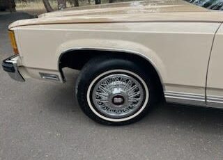 Ford-Crown-Victoria-1986-Coupe-8