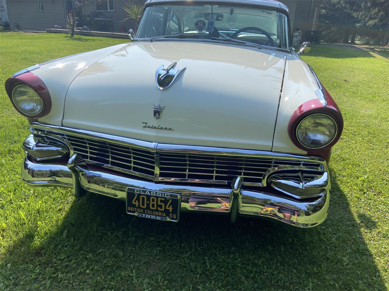 Ford-Crown-victoria-1956-Red-White-3