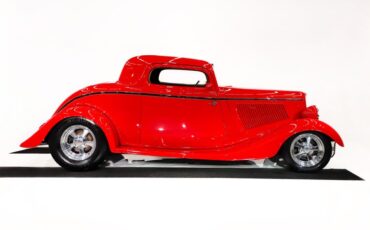 Ford-Custom-1933-Red-Tan-19