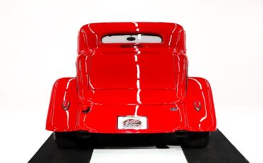 Ford-Custom-1933-Red-Tan-2