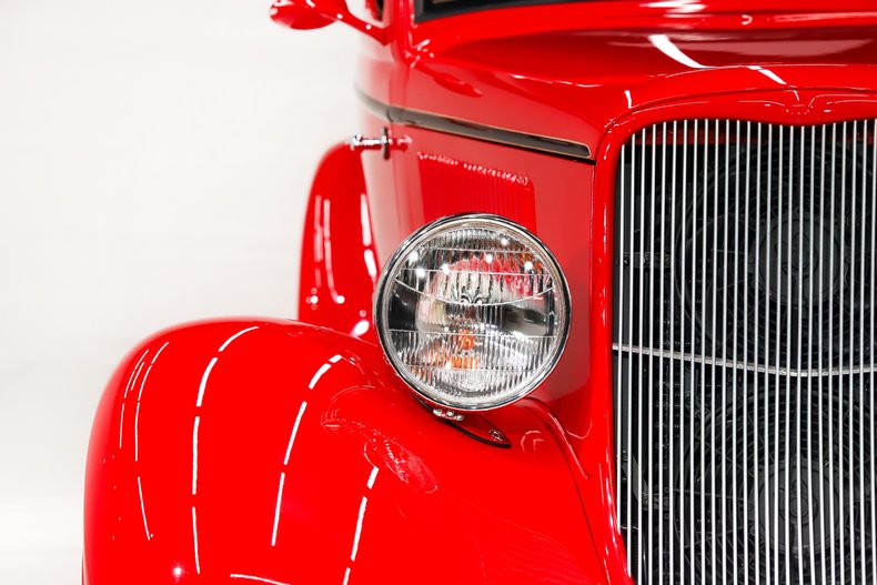 Ford-Custom-1933-Red-Tan-28
