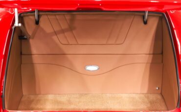 Ford-Custom-1933-Red-Tan-5