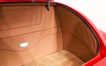 Ford-Custom-1933-Red-Tan-7