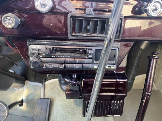 Ford-Custom-1936-Black-Cherry-29