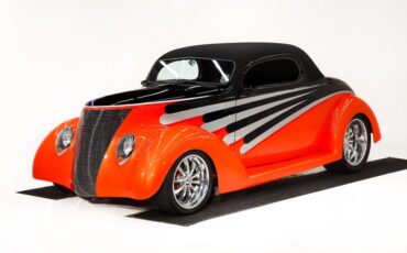 Ford-Custom-1937-Tangelo-Pearl-Beige-13