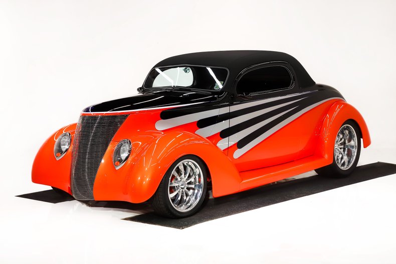 Ford-Custom-1937-Tangelo-Pearl-Beige-13