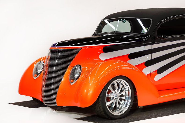 Ford-Custom-1937-Tangelo-Pearl-Beige-20