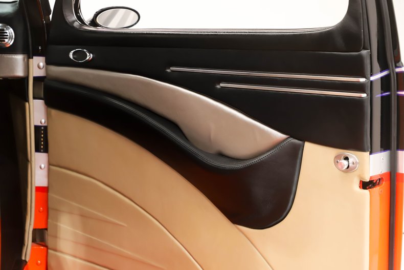 Ford-Custom-1937-Tangelo-Pearl-Beige-33