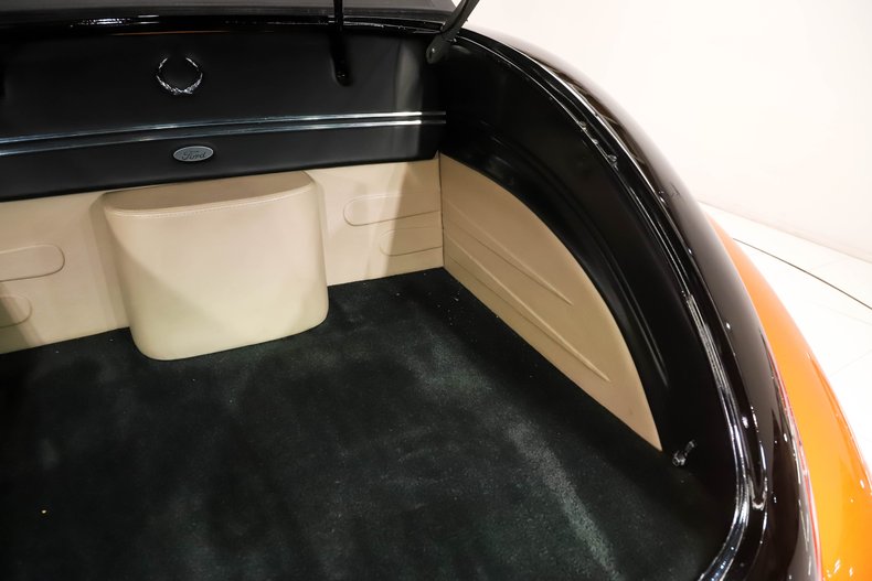Ford-Custom-1937-Tangelo-Pearl-Beige-47