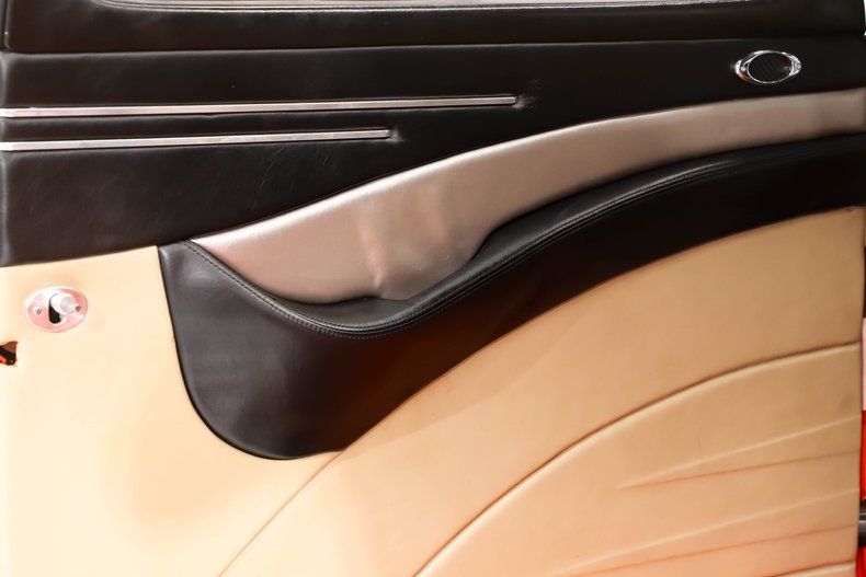 Ford-Custom-1937-Tangelo-Pearl-Beige-6
