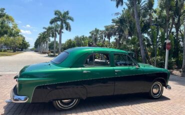 Ford-Custom-1949-Green-Green-10