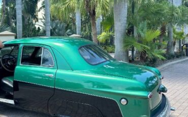 Ford-Custom-1949-Green-Green-11
