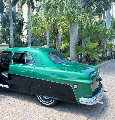 Ford-Custom-1949-Green-Green-11