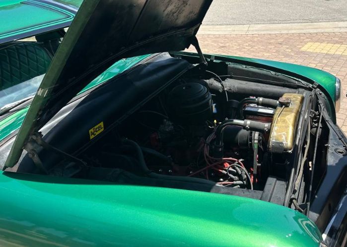 Ford-Custom-1949-Green-Green-12