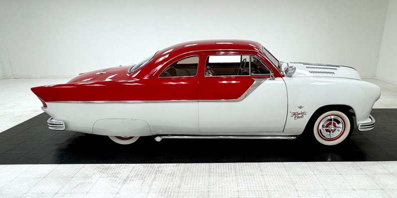 Ford-Custom-1949-White-Red-12