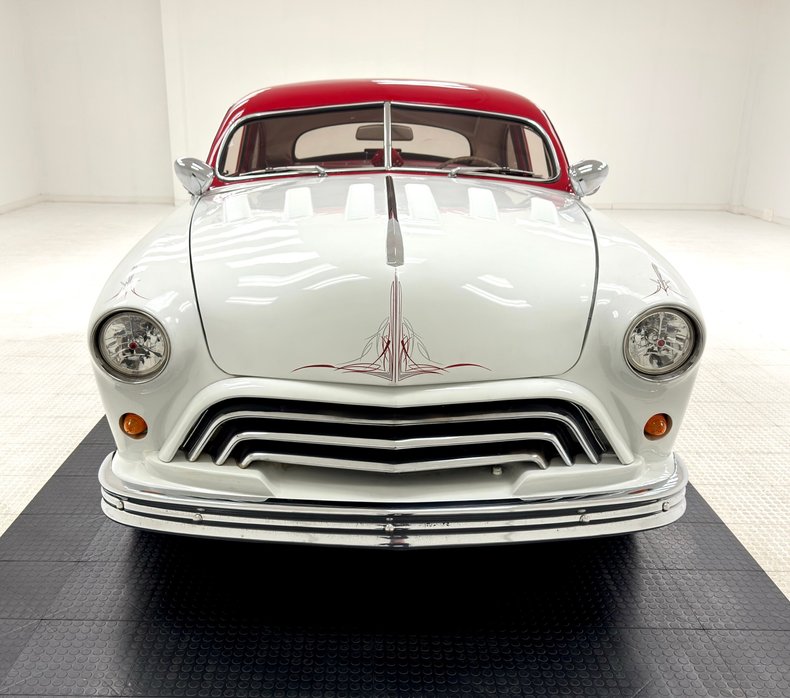 Ford-Custom-1949-White-Red-13