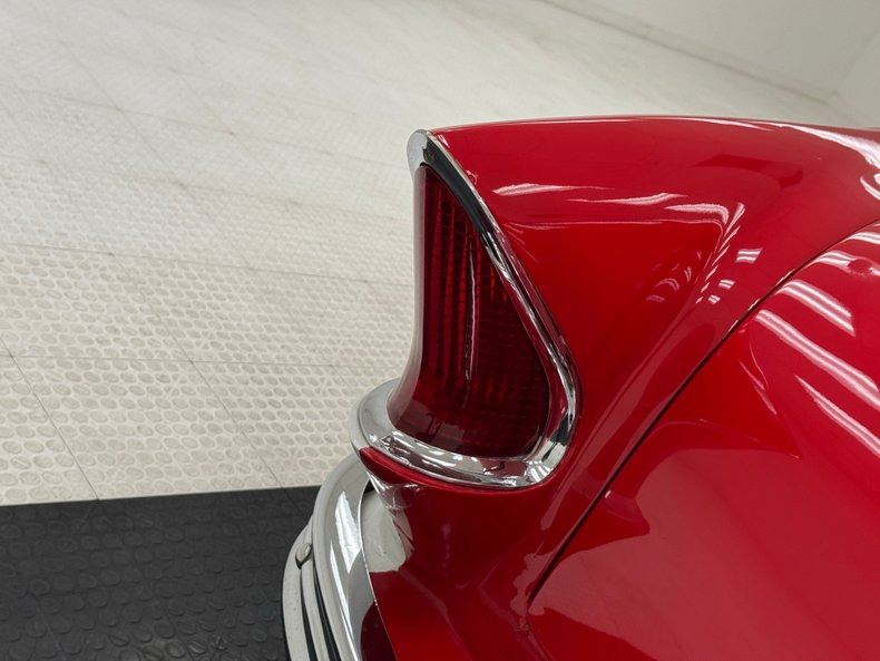 Ford-Custom-1949-White-Red-20