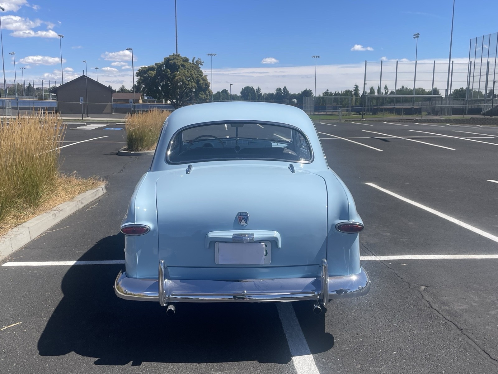 Ford-Custom-1950-Coupe-3