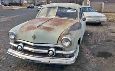 Ford-Custom-1951