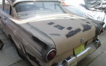 Ford-Custom-1957-BIEGE-GRAY-10