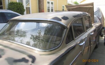 Ford-Custom-1957-BIEGE-GRAY-28