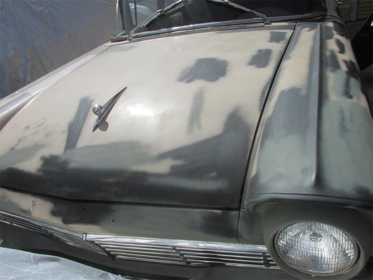 Ford-Custom-1957-BIEGE-GRAY-9