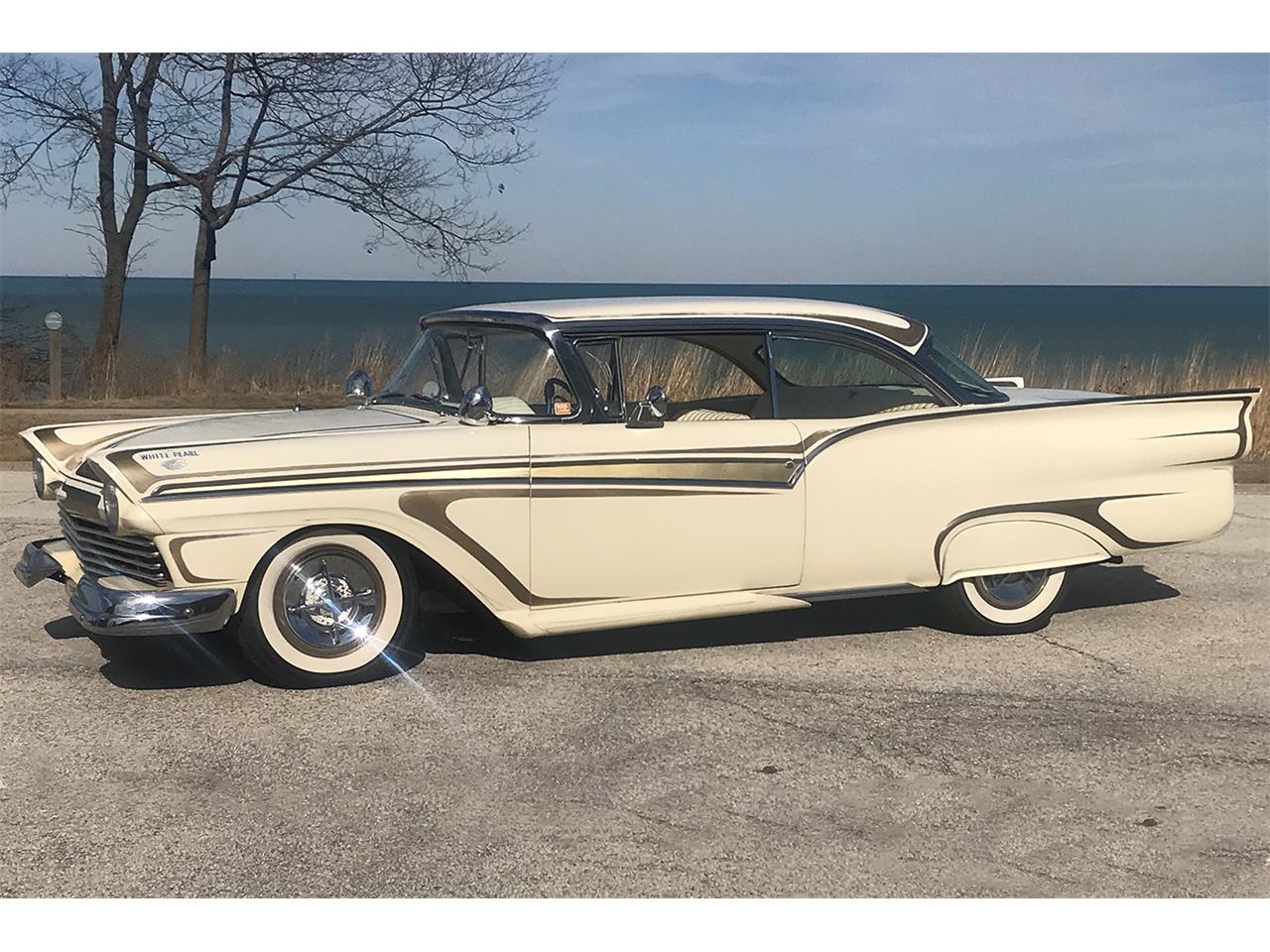 Ford-Custom-1957-White-White-10