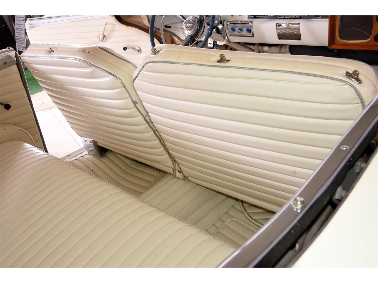 Ford-Custom-1957-White-White-13