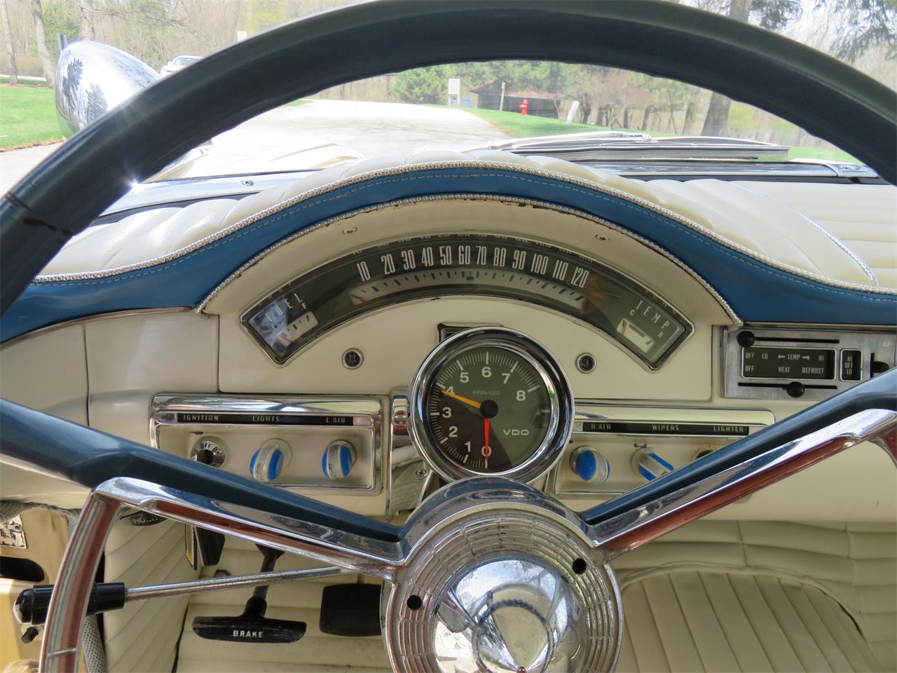 Ford-Custom-1957-White-White-17