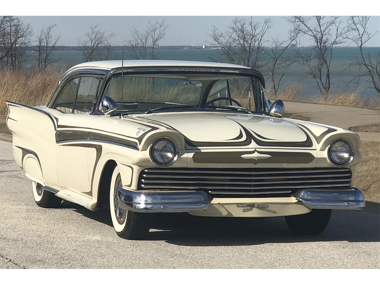 Ford-Custom-1957-White-White-26